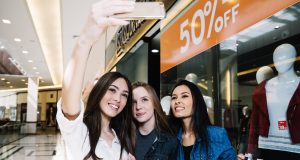 Ternyata Ini 5 Alasan Mall Selalu Obral Diskon Gede-Gedean Pas Akhir Tahun!