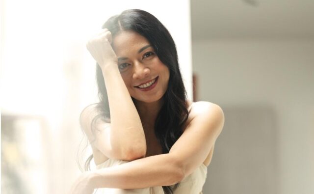 Empat Belas Tahun Berselang, Dee Lestari Akhirnya Menyanyikan Perahu Kertas Versinya Sendiri