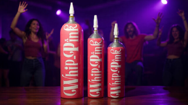 Ilustrasi Whip Pink - sumber foto MetaAi Ilustrasi Whip Pink - sumber foto MetaAi