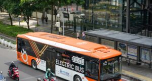 TransJakarta Blok M–Soetta - sumber foto Istock/2208753184