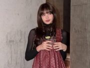 Terinspirasi Notting Hill, Lisa BLACKPINK Jadi Bintang Romcom Netflix Terbaru Terinspirasi Notting Hill, Lisa BLACKPINK Jadi Bintang Romcom Netflix Terbaru