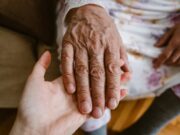 Merawat Lansia dengan Cinta, Kunci Ketenangan di Usia Senja