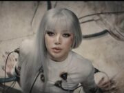 LISA BLACKPINK x Anyma Hadirkan “Bad Angel”, Perpaduan Dunia Digital dan Emosi Manusia LISA BLACKPINK x Anyma Hadirkan “Bad Angel”, Perpaduan Dunia Digital dan Emosi Manusia