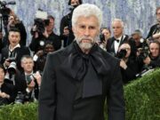 Gaya Nyentrik Bad Bunny di Met Gala 2026, Angkat Tema Tubuh yang Menua Gaya Nyentrik Bad Bunny di Met Gala 2026, Angkat Tema Tubuh yang Menua