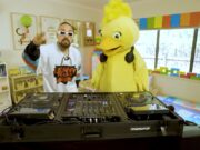 Dari “Toddler Techno” ke Disney+: Lenny Pearce Bawa Musik Anak Jadi Tren Global DJ Lenny Pearce - sumber foto Youtube/Lenny Pearce