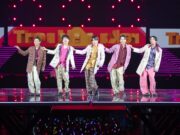 Arashi Resmi Berpisah Setelah 27 Tahun, Konser Terakhir di Tokyo Dome Bikin Fans Menangis Arashi Resmi Berpisah Setelah 27 Tahun - sumber foto X/Arashi_Official