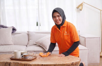 Rumah Bersih Belum Tentu Pikiran Ringan, Psikolog Ungkap Beban Mental Pekerjaan Rumah Tangga