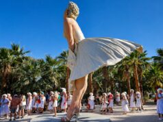 100 Tahun Marilyn Monroe: Ribuan Penggemar Berkumpul dengan Kostum Marilyn Monroe dan Cetak Rekor Guinness 100 Tahun Marilyn Monroe: Ribuan Penggemar Berkumpul dengan Kostum Marilyn Monroe dan Cetak Rekor Guinness
