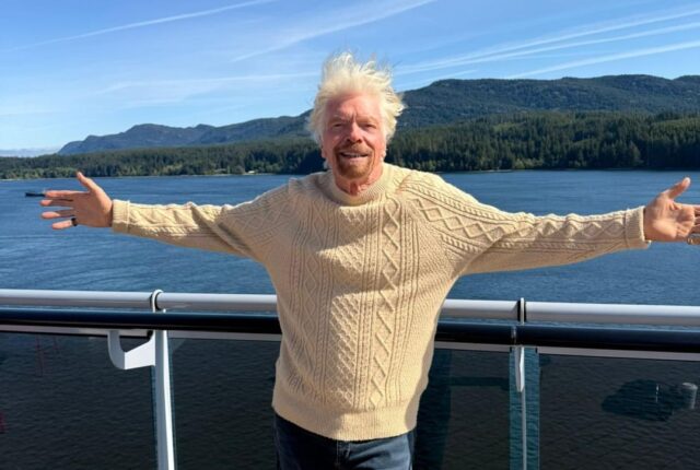 Richard Branson dukung Nadiem Makarim - sumber foto instagram/richardbranson