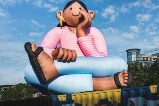 Bangga! Seniman Indonesia Yessiow Tampilkan Daydreamer dalam Festival Seni di Belgia Bangga! Seniman Indonesia Yessiow Tampilkan Daydreamer dalam Festival Seni di Belgia
