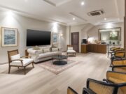 Bangun Ide dan Kolaborasi di Get Together Meeting Room ARTOTEL Casa Hangtuah Bangun Ide dan Kolaborasi di Get Together Meeting Room ARTOTEL Casa Hangtuah