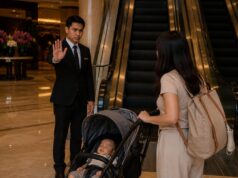 Viral! Ibu Mengaku Dipaksa Turunkan Stroller Lewat Eskalator di Hotel Bintang Lima Jakarta, Warganet Pertanyakan Standar Keselamatan ilustrasi Stroller Lewat Eskalator di Hotel Bintang Lima - sumber foto istimewa