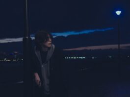 Kenshi Yonezu Sumbang Alunan Gitar di Look Back - sumber foto instagram/ Kenshiyonezu