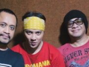 Kisah Haru Che Cupumanik dan Trisno Pas Band Terungkap, Dari Rekaman Rahasia hingga Konser yang Tak Pernah Terjadi Che Cupumanik unggah kenangan bersama Trisno Pas Band - sumber foto Instagram/CheCupumanik