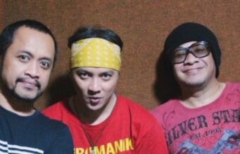 Kisah Haru Che Cupumanik dan Trisno Pas Band Terungkap, Dari Rekaman Rahasia hingga Konser yang Tak Pernah Terjadi Che Cupumanik unggah kenangan bersama Trisno Pas Band - sumber foto Instagram/CheCupumanik