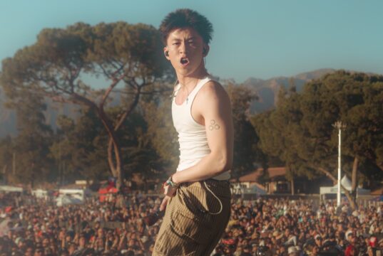 Rich Brian Gaspol di Head In The Clouds, Panggung Dunia Jadi Saksi! Rich brian tampil Head In The Clouds Los Angeles - sumber foto isntagram/RichBrian
