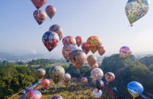 VIRAL BALON PRABOWO DI WONOSOBO TERNYATA BUKAN FESTIVAL RESMI? Penonton Bongkar Fakta Soal Aksi Nyusup Relawan Festival Balon Wonosobo 2026 - sumber foto instagram/balonwonosobo