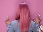 Jisoo BLACKPINK Jadi Pinksoo, Tampil dengan Rambut Pink di Kampanye Self-Portrait Terbaru Jisoo BLACKPINK Jadi Pinksoo - sumber foto X/Jisoo