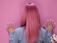 Jisoo BLACKPINK Jadi Pinksoo, Tampil dengan Rambut Pink di Kampanye Self-Portrait Terbaru Jisoo BLACKPINK Jadi Pinksoo - sumber foto X/Jisoo